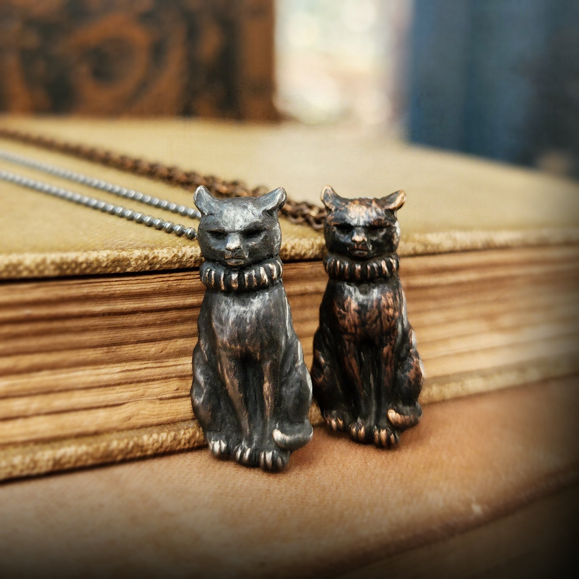 ねこあし◆ティールサファイアチャーム他 le petit chat amulet – Parrish Relics