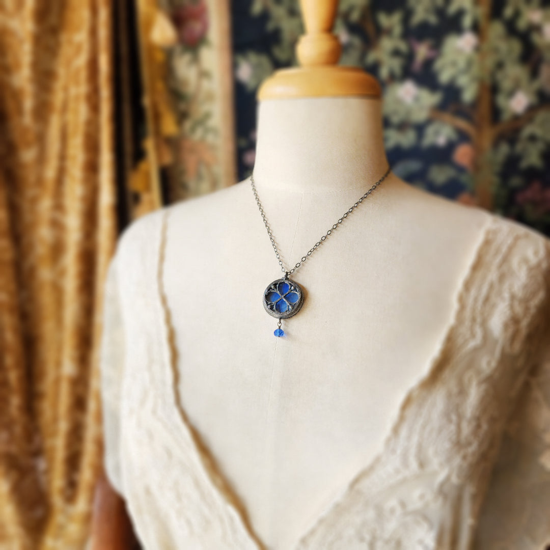 desiderium - floriated clover miracle window amulet