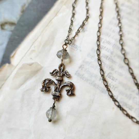 fleur de lis amulet - antiqued bronze with fluorite