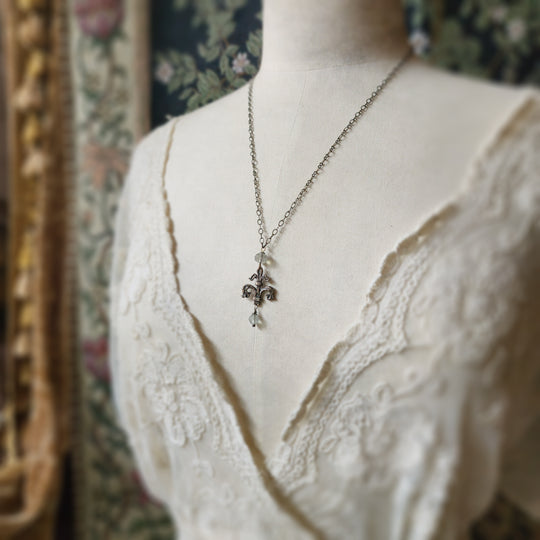 fleur de lis amulet - antiqued bronze with fluorite