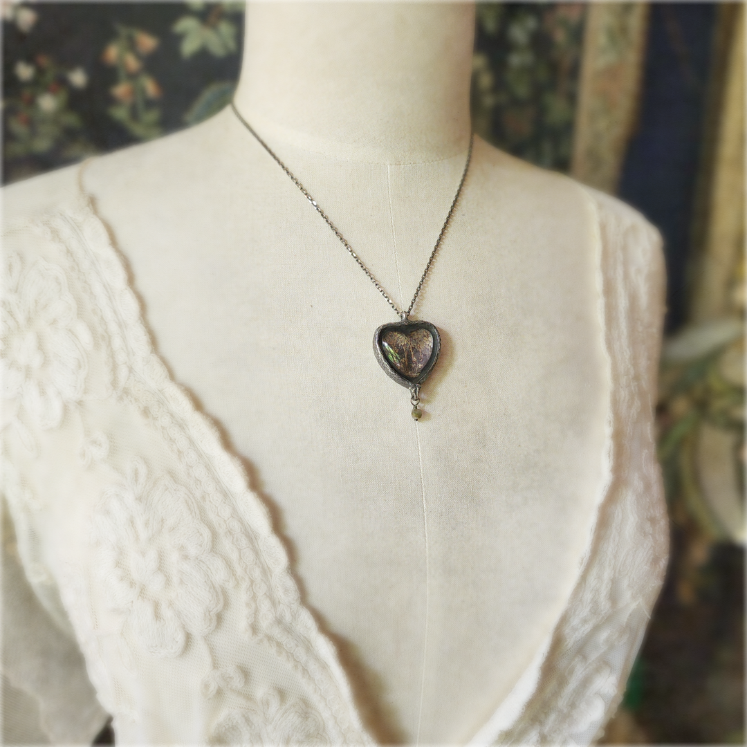 cœur de la forêt - illuminata pictorial shrine amulet