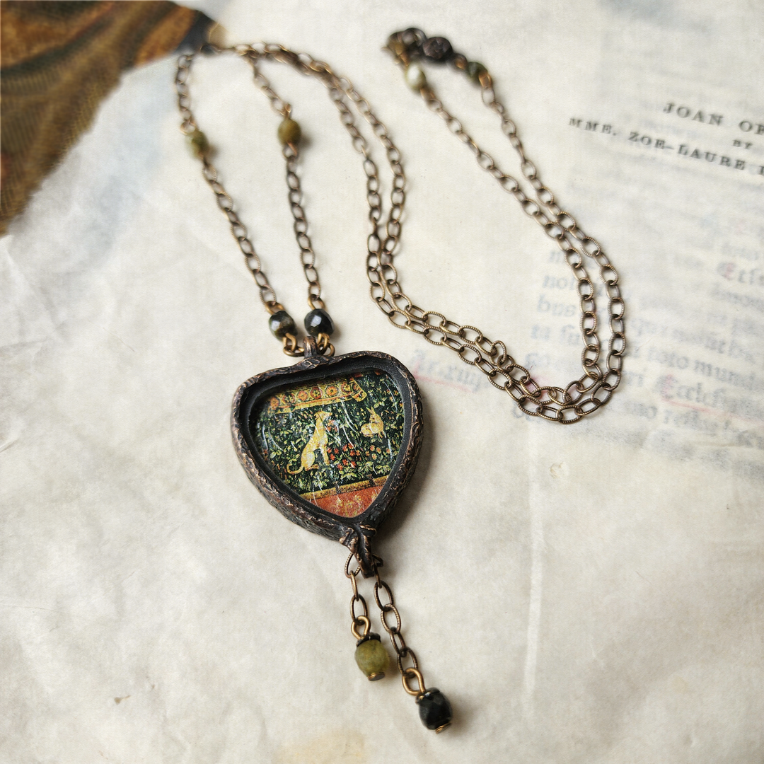 hound & hare - illuminata pictorial shrine amulet