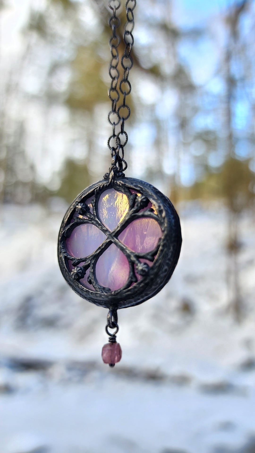 la rose - floriated clover miracle window amulet
