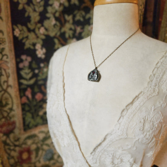 lapin, renard et fleur arch window amulet - antiqued sterling & bronze