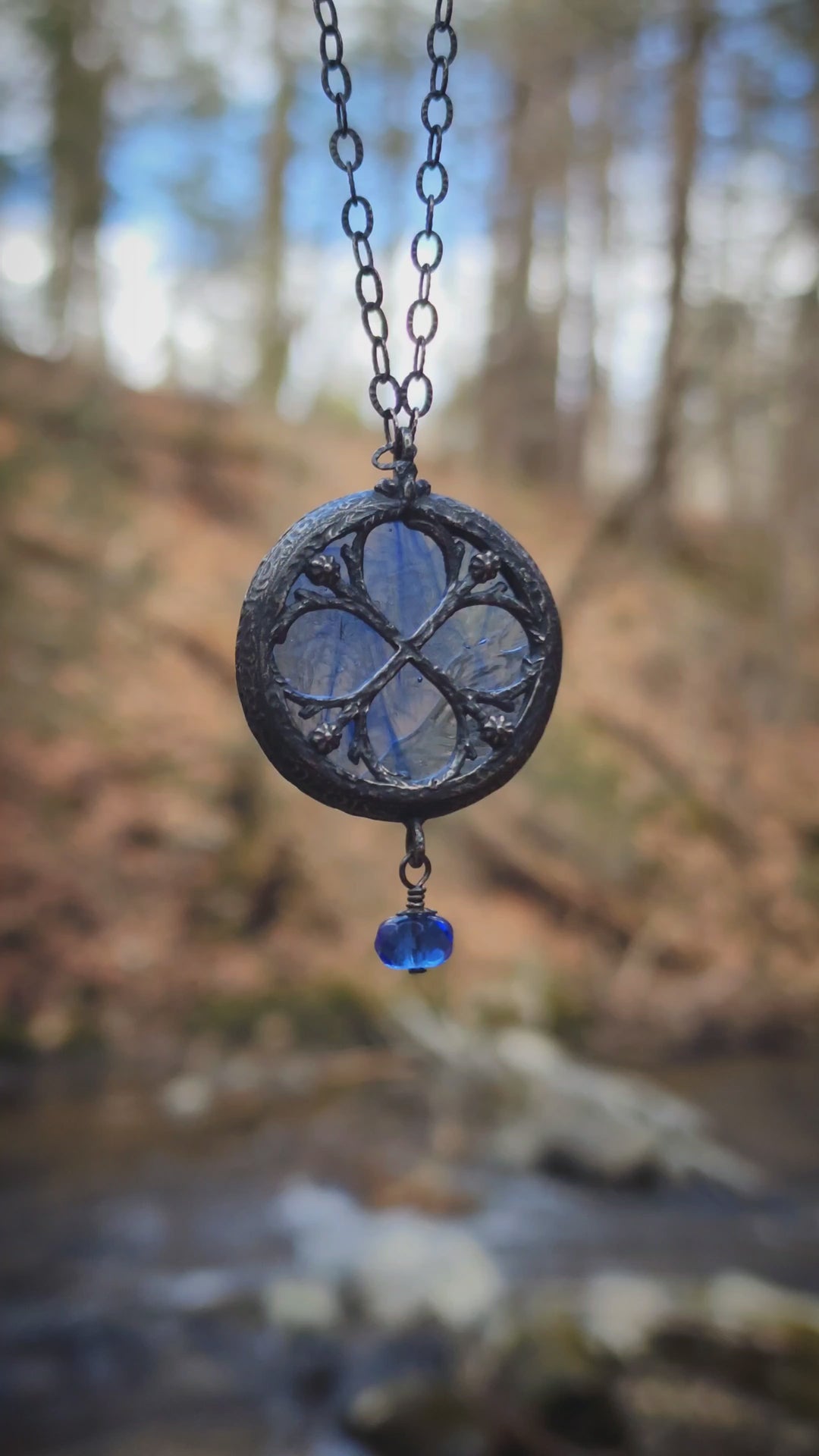 desiderium - floriated clover miracle window amulet