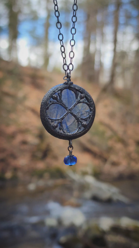 desiderium - floriated clover miracle window amulet