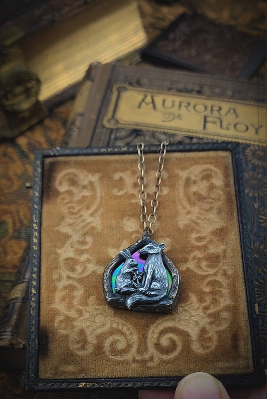 lapin, renard et fleur arch window amulet - antiqued sterling & bronze