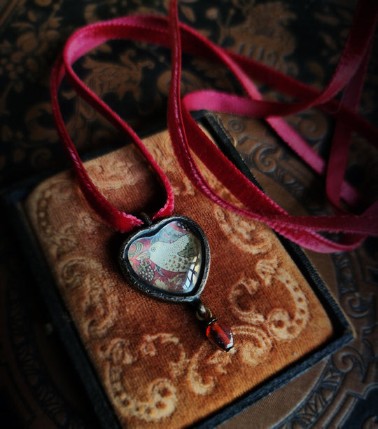 strawberry thief - pictorial heart amulet
