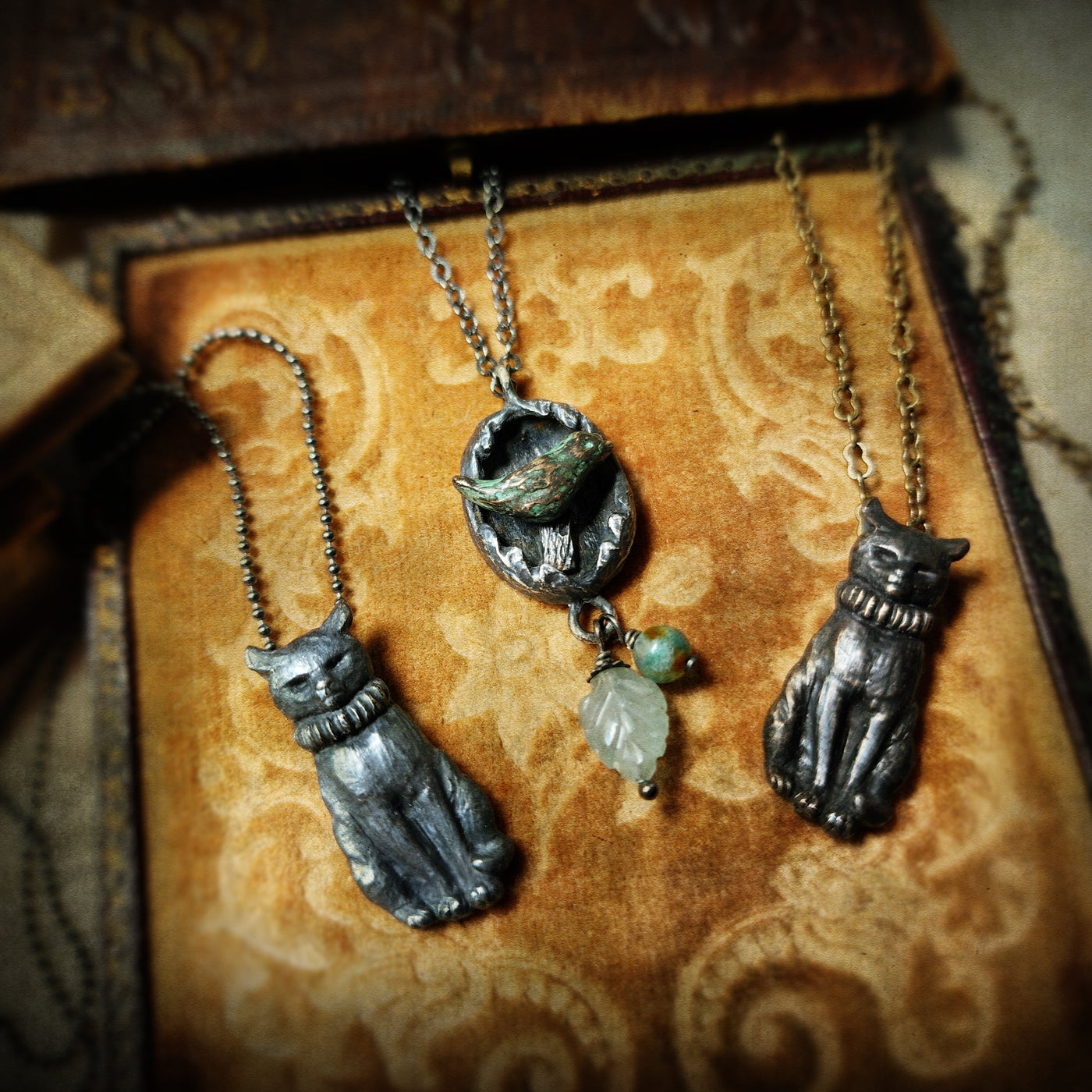 le petit chat amulet