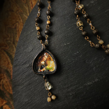 mary reading - illuminata pictorial shrine amulet