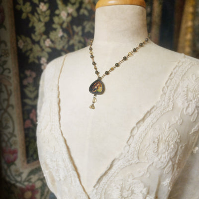 mary reading - illuminata pictorial shrine amulet