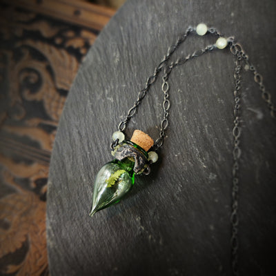 fern - green illuminata vessel amulet