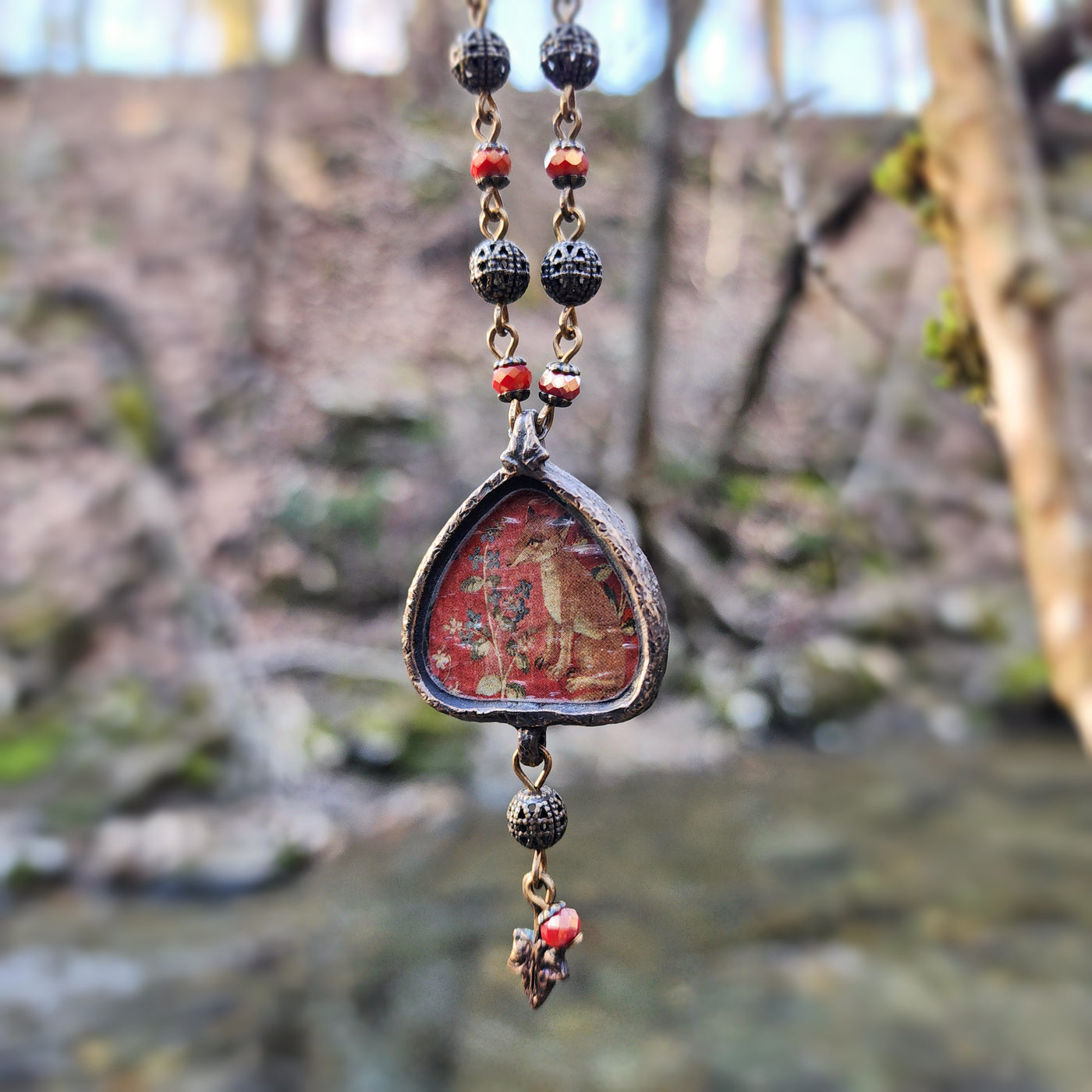 vulpecula - illuminata pictorial shrine amulet