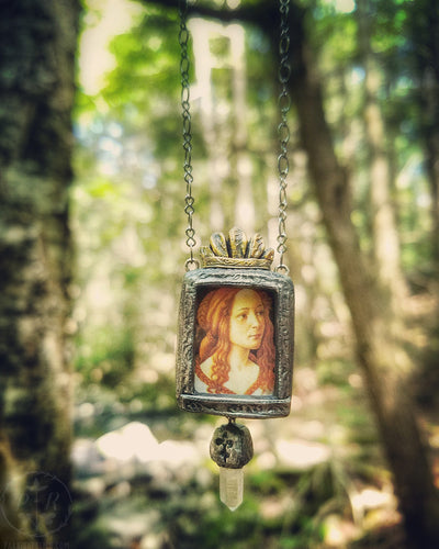 Crowned Venus ~ Quartz Crystal Pictorial Shrine Amulet