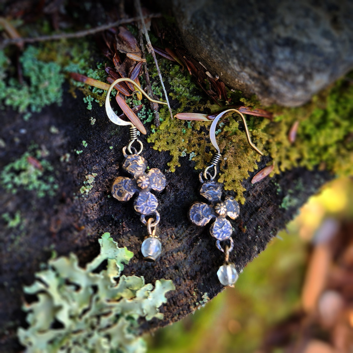 clover earrings : prehnite & antiqued bronze
