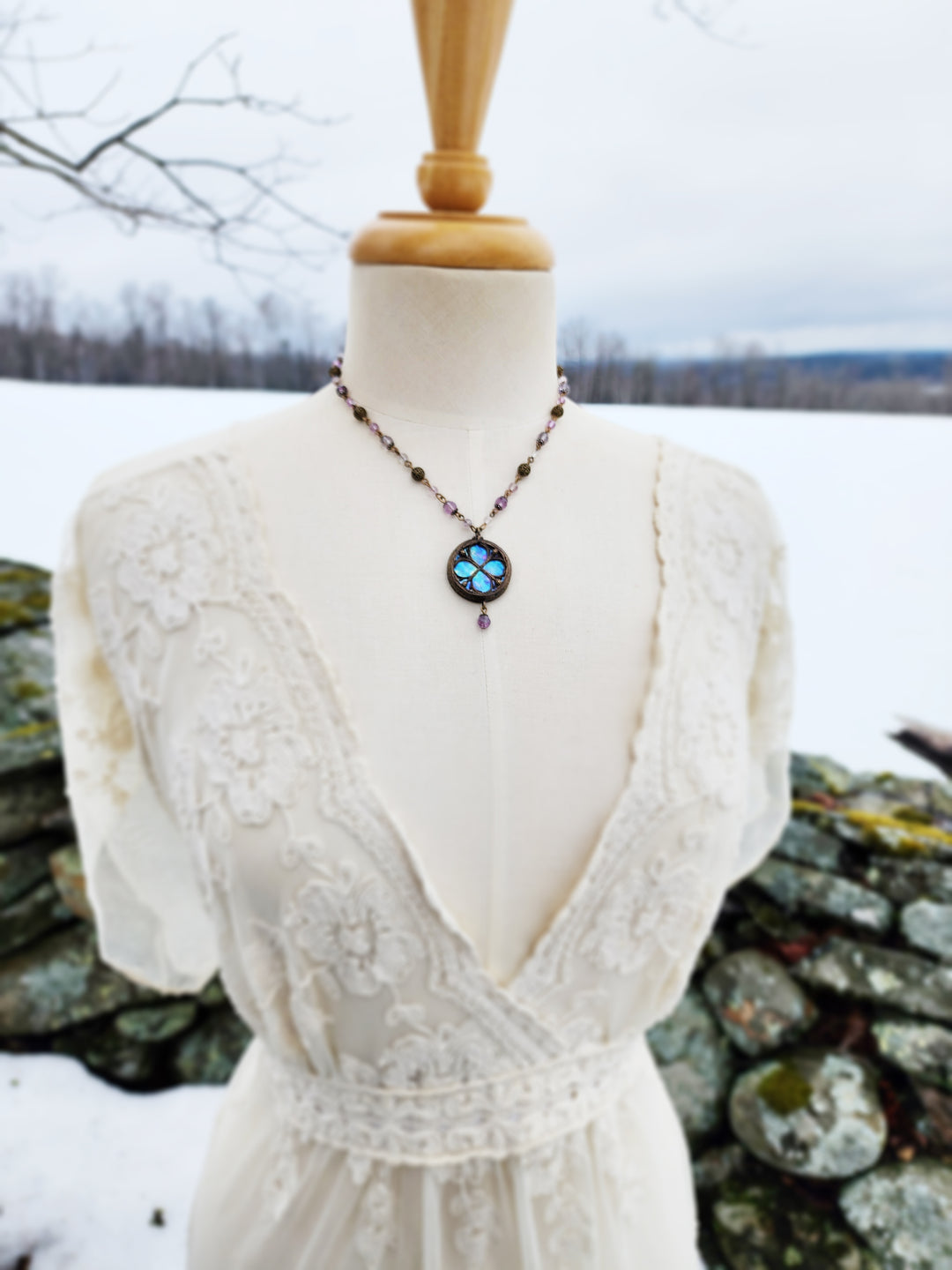 florialia - floriated clover miracle window amulet