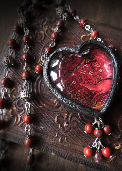 Illuminated Birds & Beasts Sacred Heart Pictorial Shrine Amulet