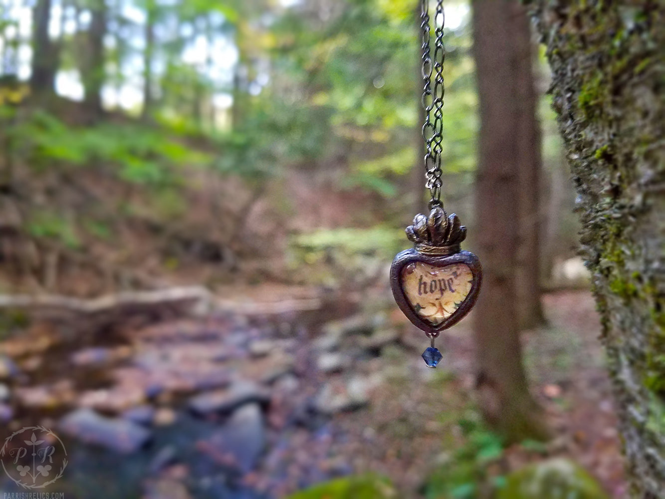 hope ~ Sacred Heart Pictorial Shrine Amulet