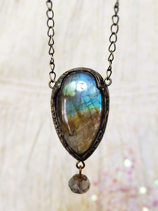 ignis āerium ~ Gothic Arch Labradorite Amulet
