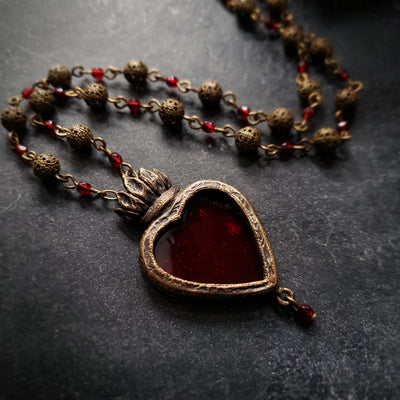 incendium amoris - a sacred heart amulet