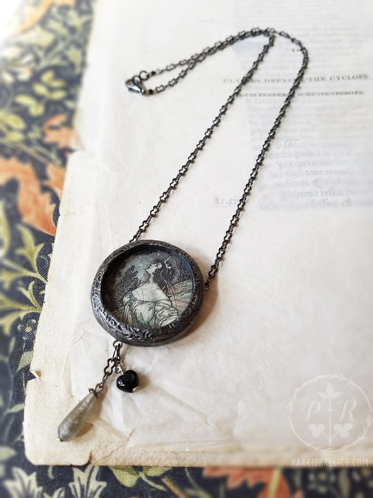 Titania by Arthur Rackham ~ Pictorial Shrine Amulet