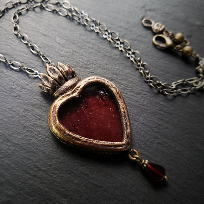 vita sanguinis - a sacred heart amulet